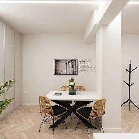 Charming Two Bedrooms Walk To Acropolis