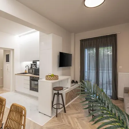 Charming Two Bedrooms Walk To Acropolis